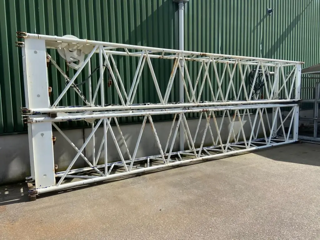 Hijskranen te koop en voor in koop. Kranen, onderdelen en toebehoren.