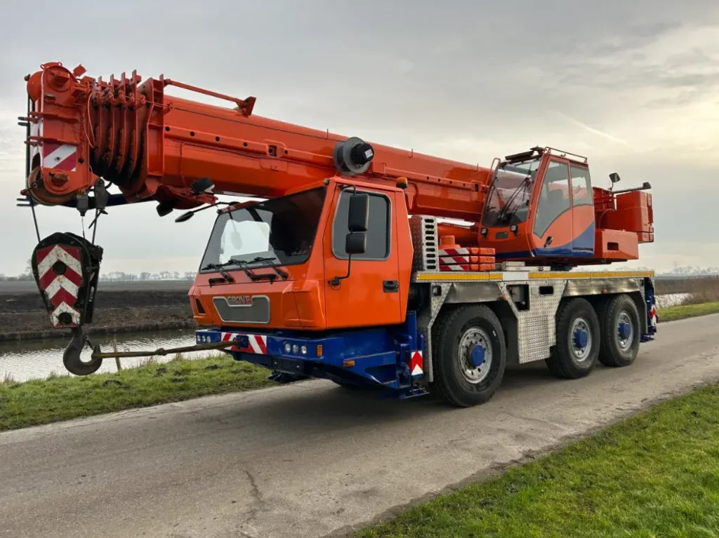 Hijskranen te koop en voor in koop. Kranen, onderdelen en toebehoren.