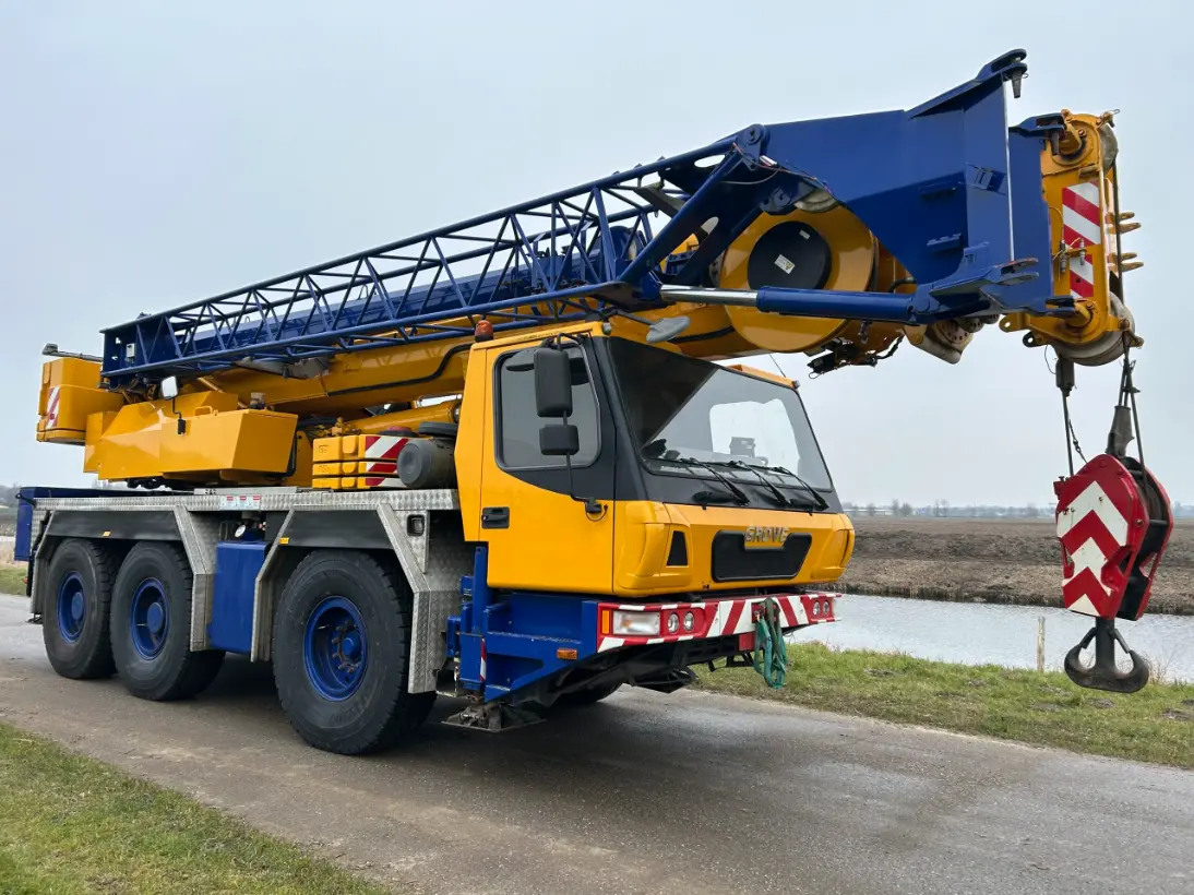 Hijskranen te koop en voor in koop. Kranen, onderdelen en toebehoren.