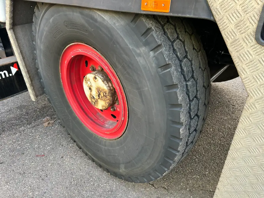 Hijskranen te koop en voor in koop. Kranen, onderdelen en toebehoren.