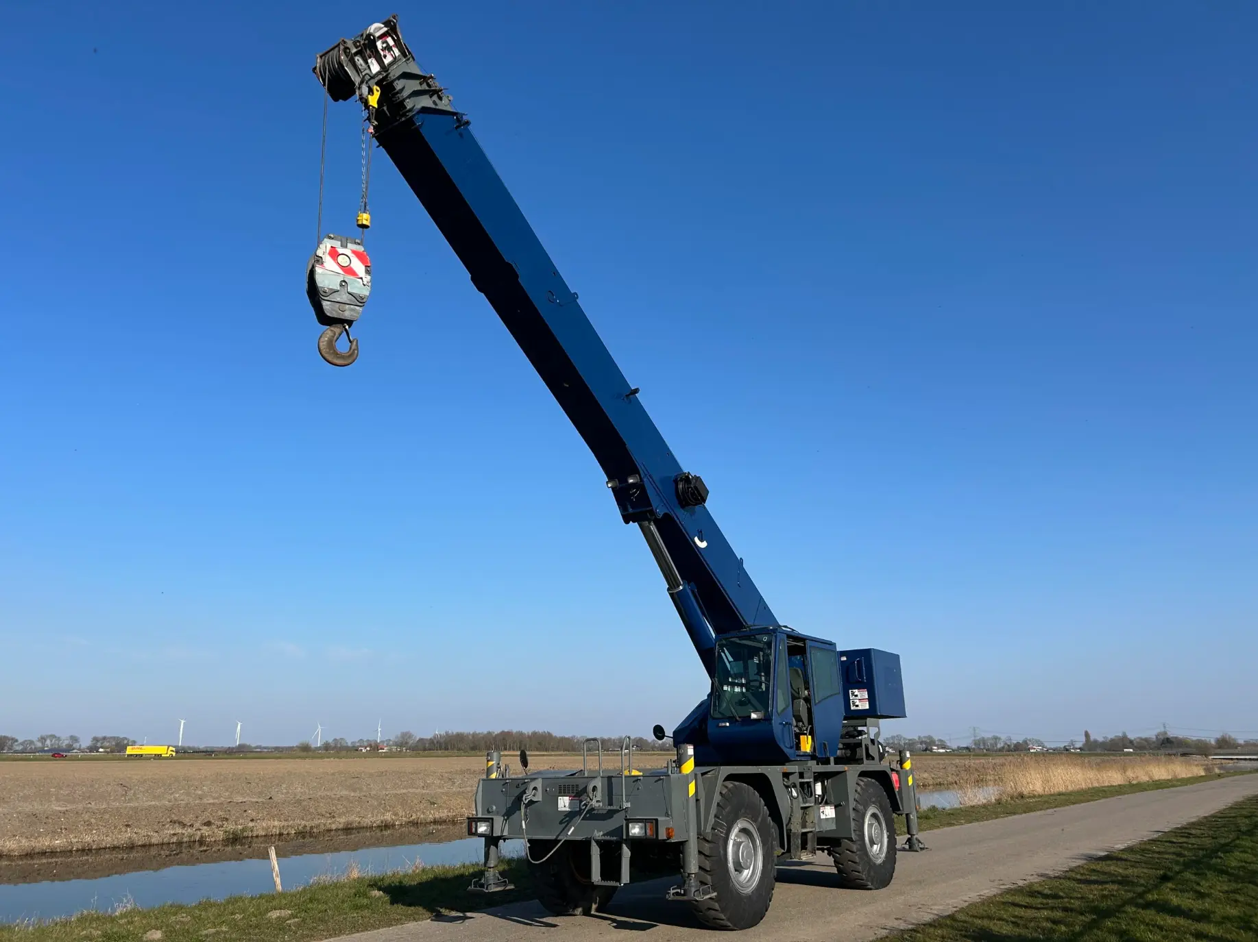Hijskranen te koop en voor in koop. Kranen, onderdelen en toebehoren.