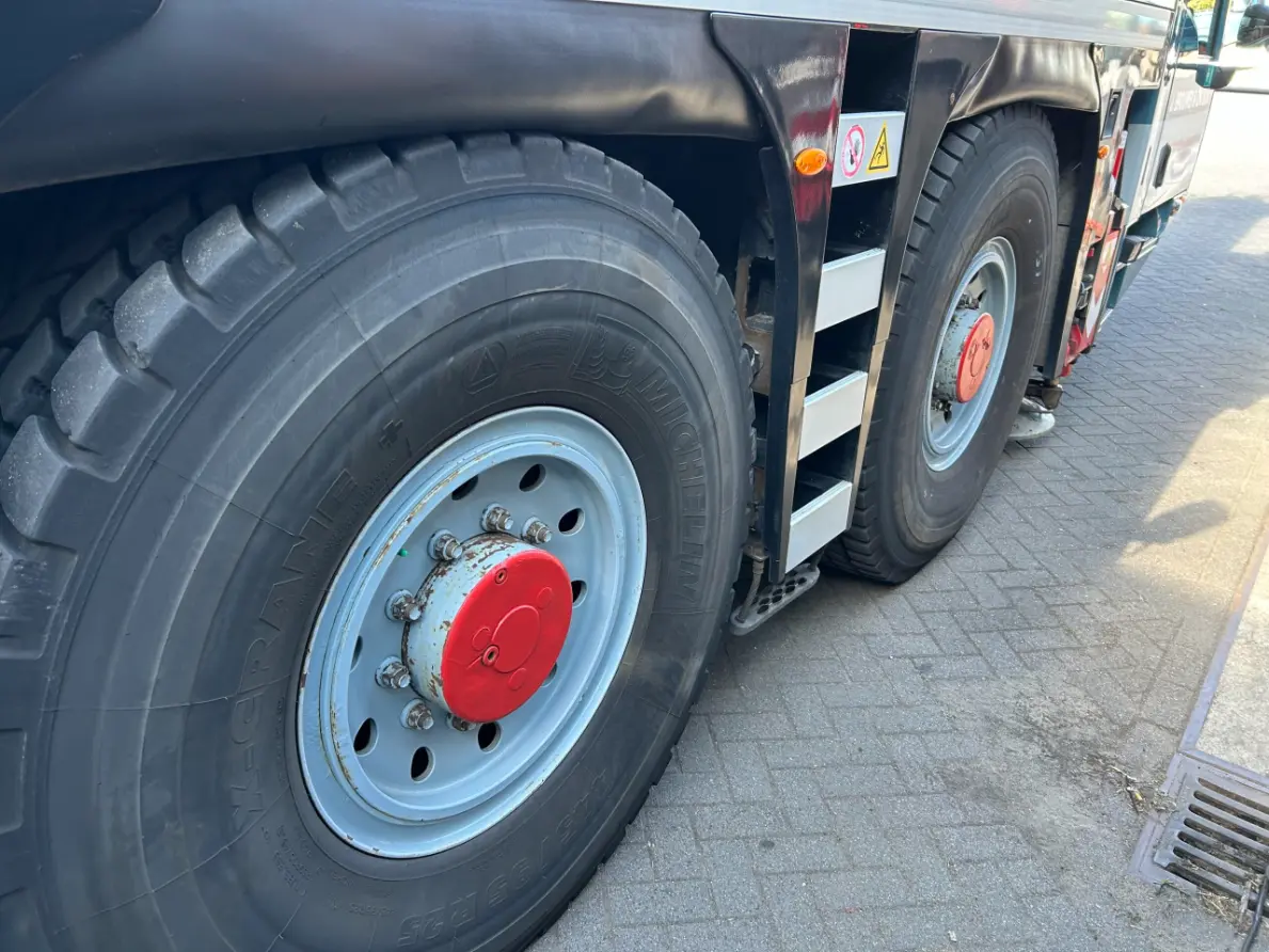 Hijskranen te koop en voor in koop. Kranen, onderdelen en toebehoren.