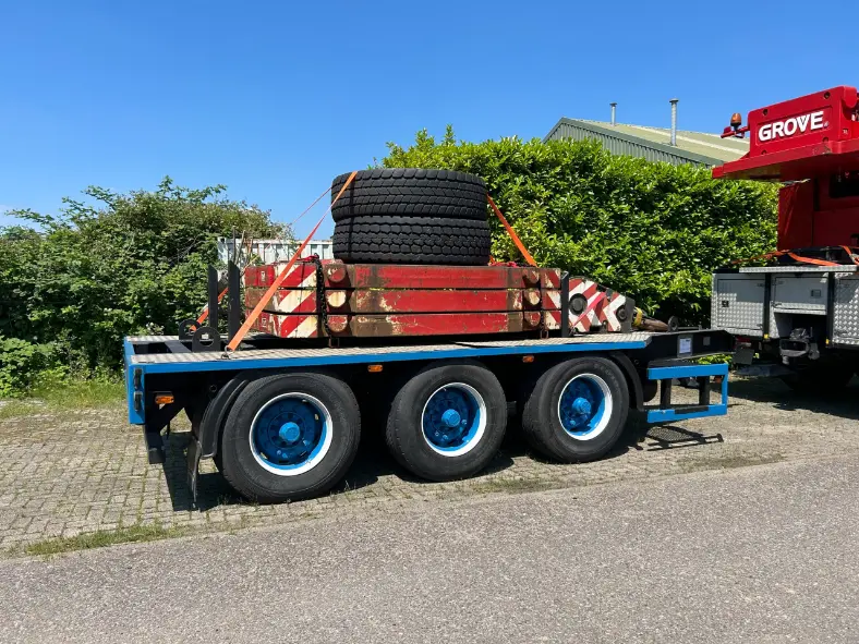 Hijskranen te koop en voor in koop. Kranen, onderdelen en toebehoren.