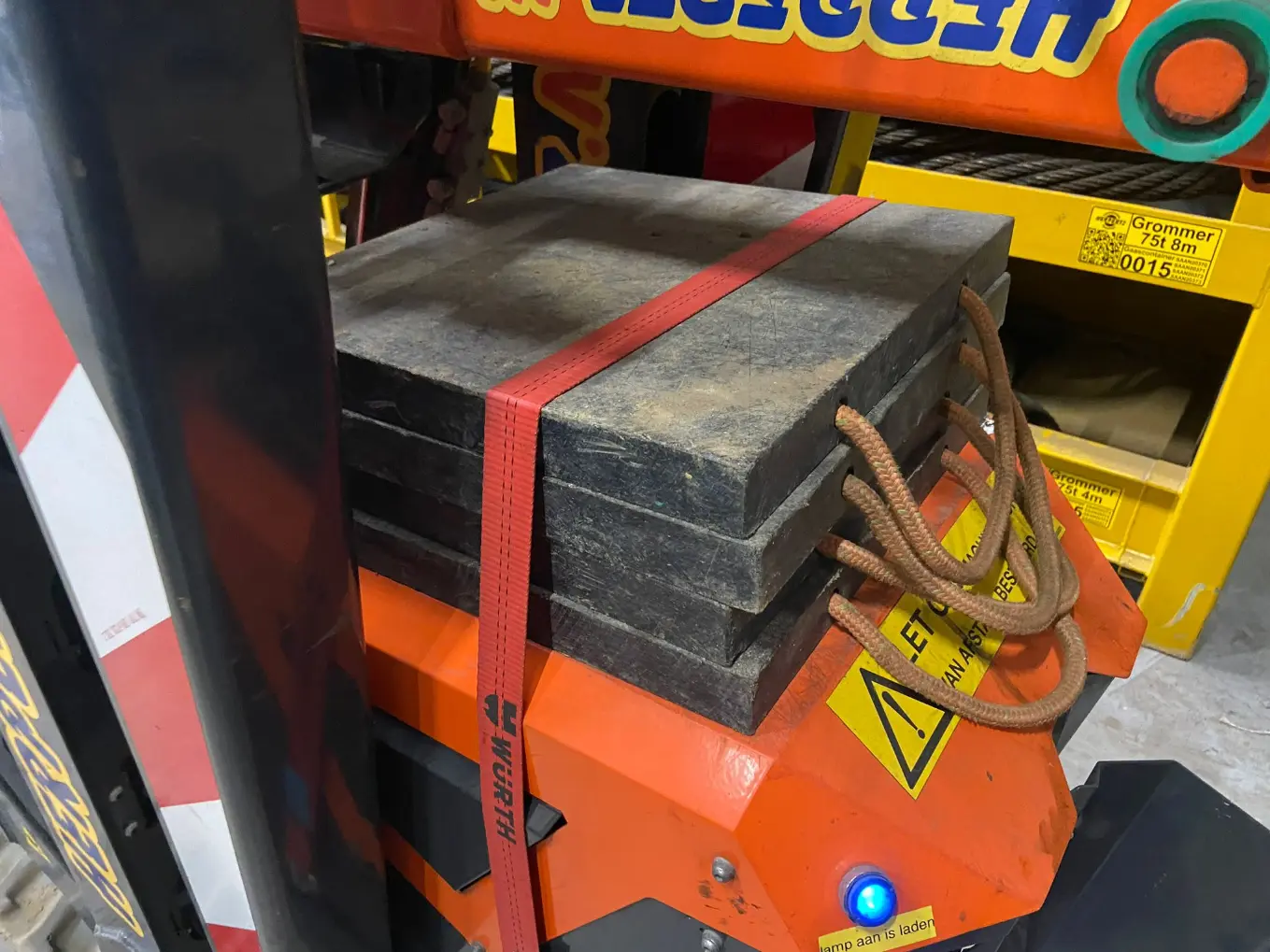 Hijskranen te koop en voor in koop. Kranen, onderdelen en toebehoren.