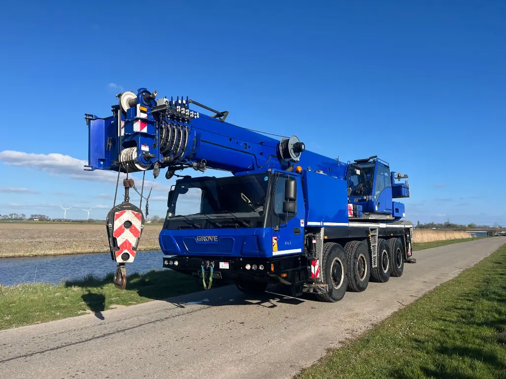 Grove hijskranen te koop en voor in koop. Kranen, onderdelen en toebehoren.